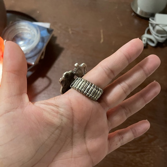 3 Statement rings - Picture 6 of 6